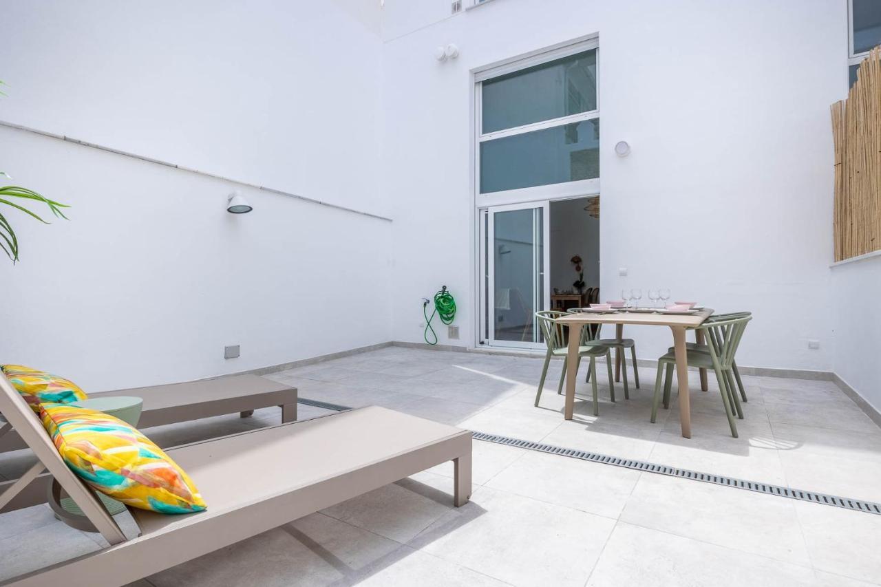 Pop Art Historia De Conde Negro Con Patio Privado Apartment Sevilla Exterior foto