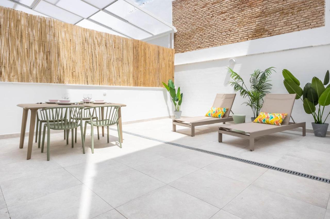 Pop Art Historia De Conde Negro Con Patio Privado Apartment Sevilla Exterior foto